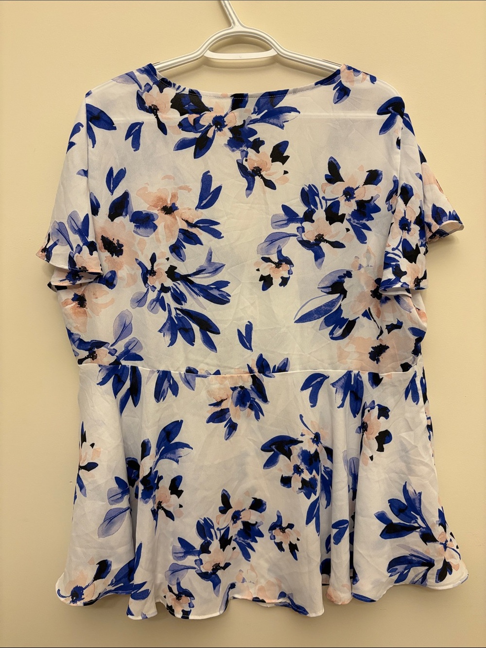 Torrid Georgette Peplum Floral Top Flutter Sleeves Size 1 14-16 - Picture 7 of 14